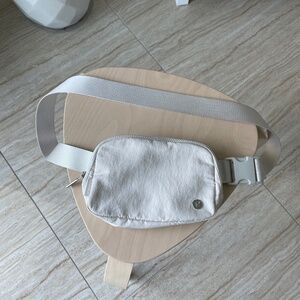 Lululemon crossbody